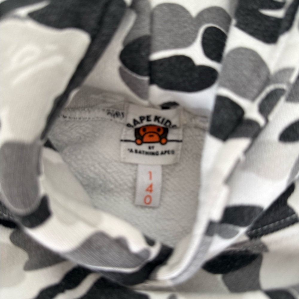 Kids Bathing Ape Camouflage Hoodie - Picture 4 of 4